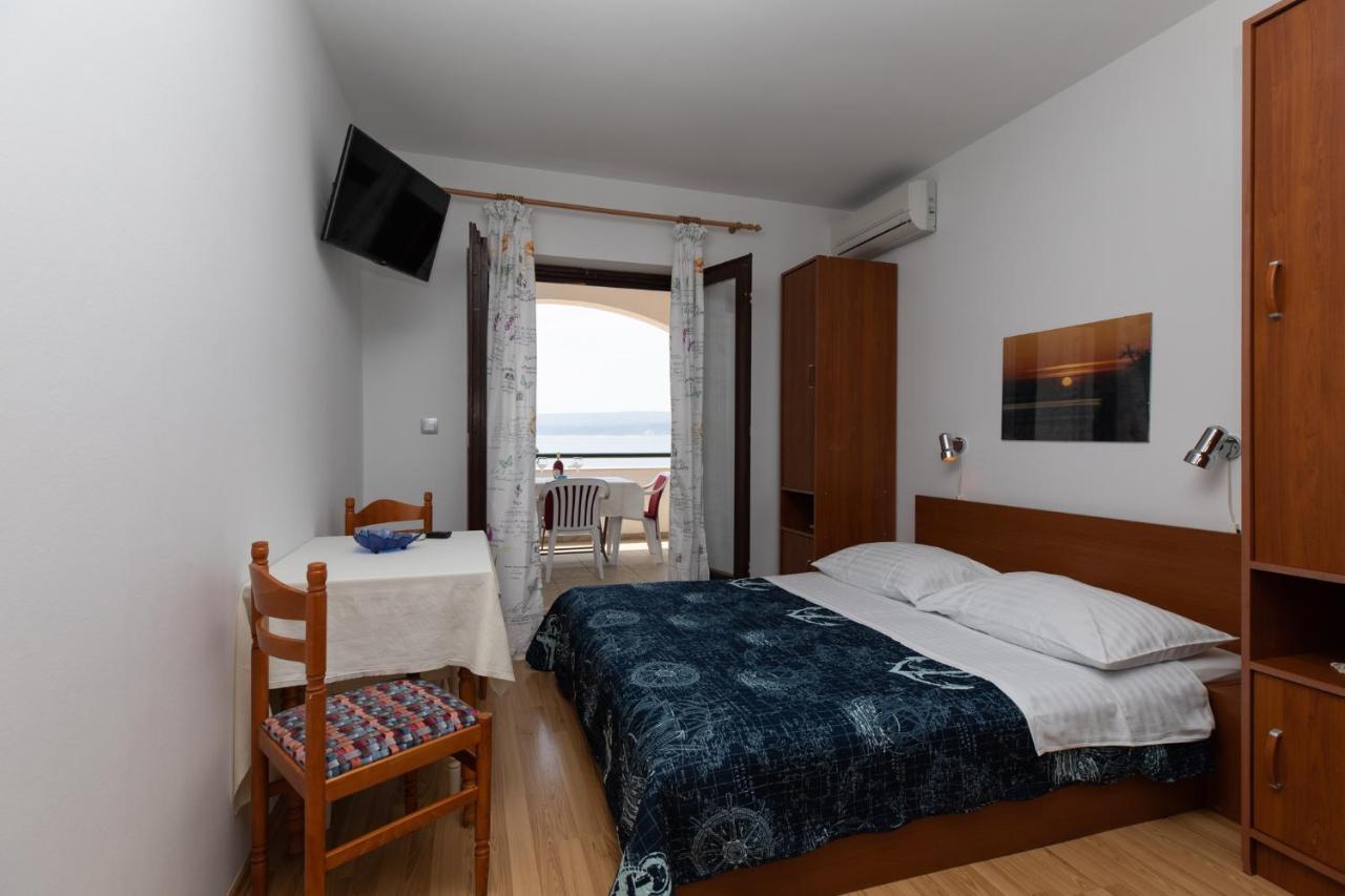 Apartments By The Sea Medici, Omis - 1046 Mimice Εξωτερικό φωτογραφία